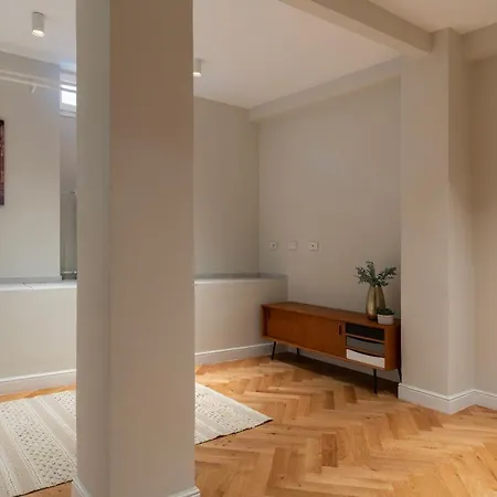 Nabila Apartman Milánó